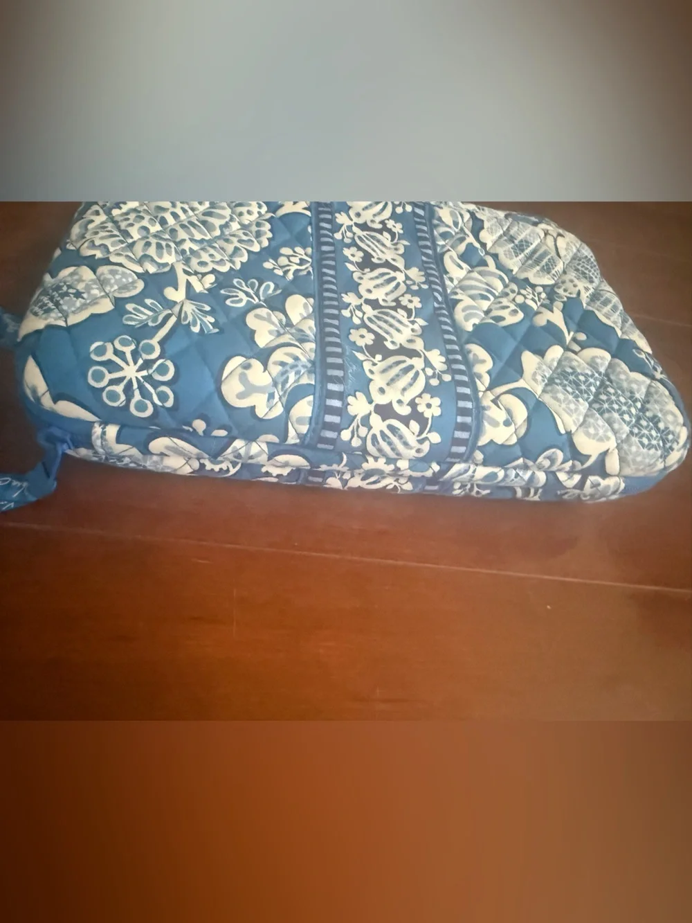 Vera Bradley Blue Lagoon Hard Side Tech Portfolio Organizer Case Bag Crossbody